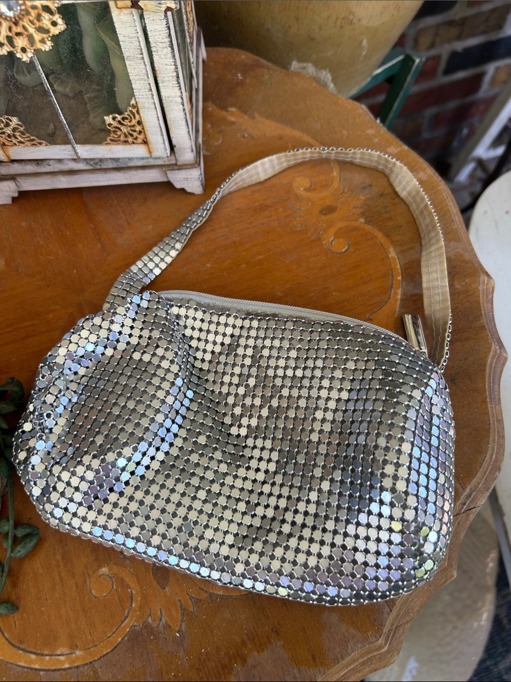 Vintage Silver Metal Mesh Shoulder Bag